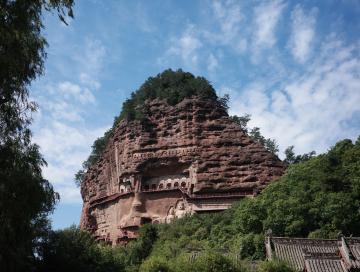 麦积山访古